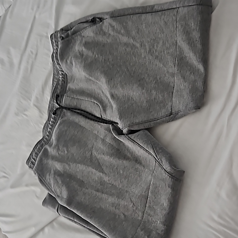 American eagle joggers